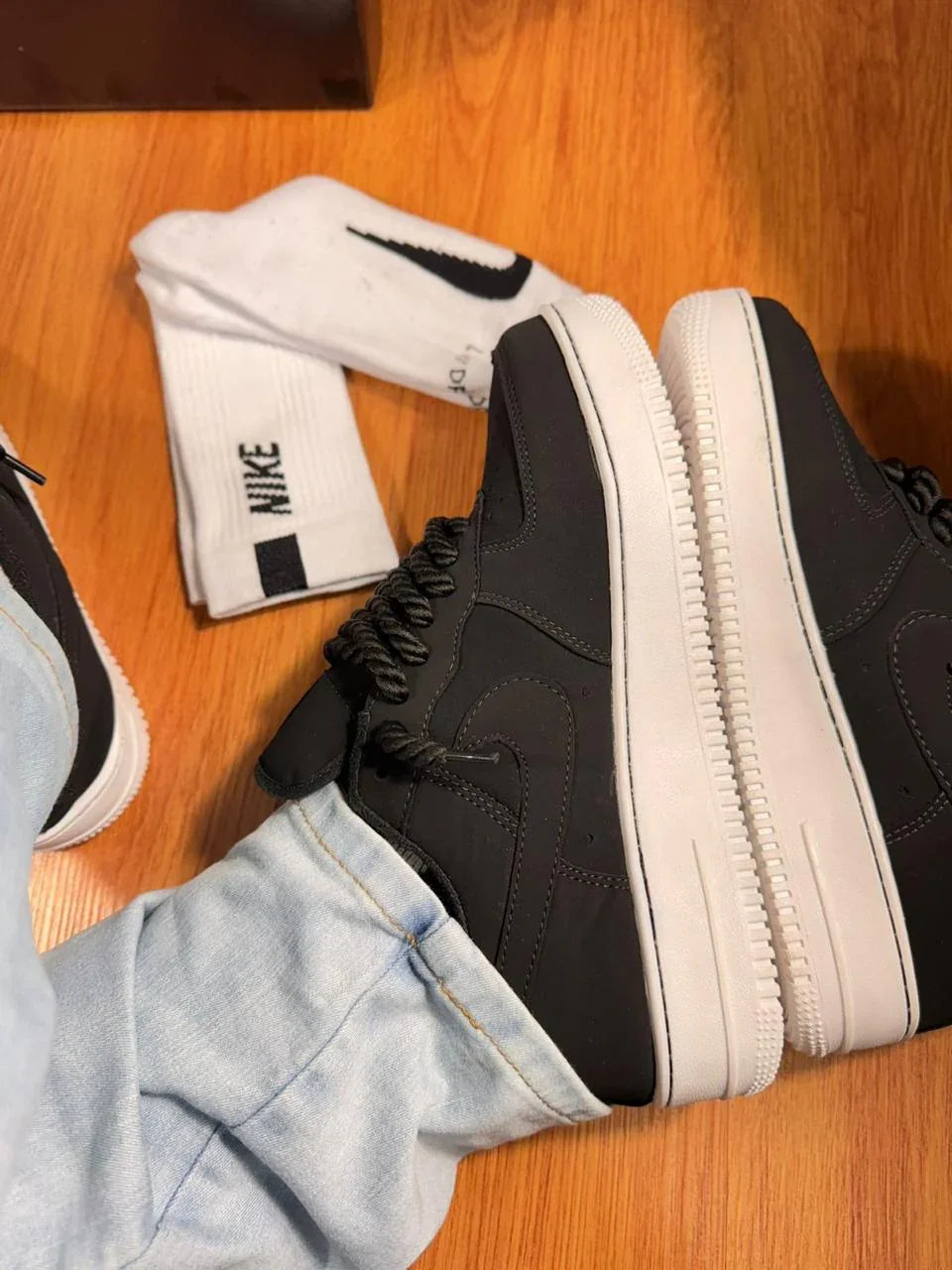 TÊNIS AIR FORCE LINHA LUXO nobuck