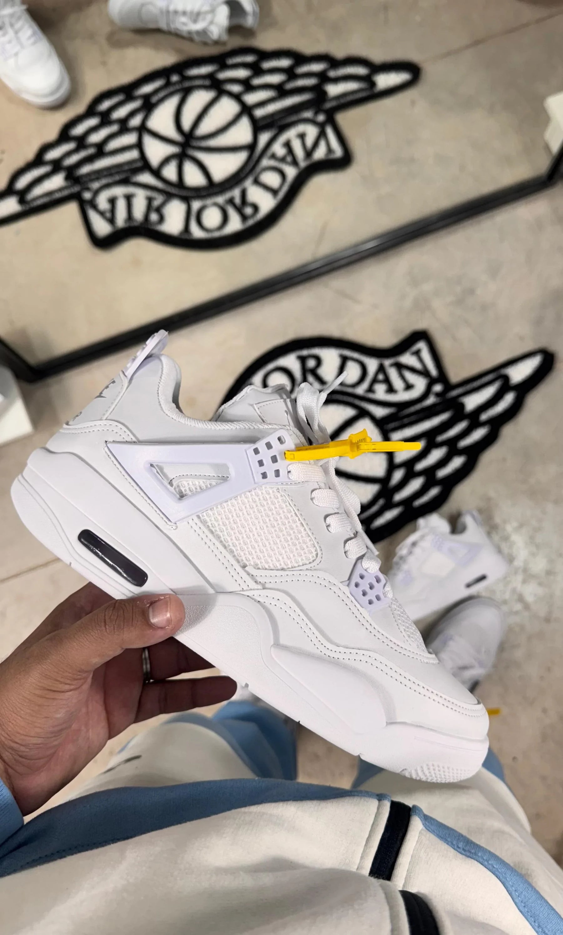 TÊNIS AIR Jordan - BRANCO