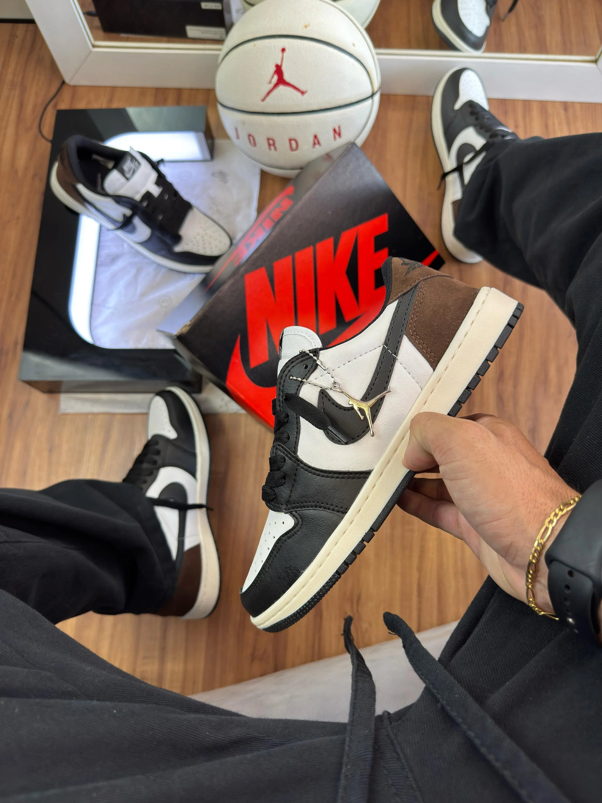 TÊNIS JORDAN TREVIS MOCHA