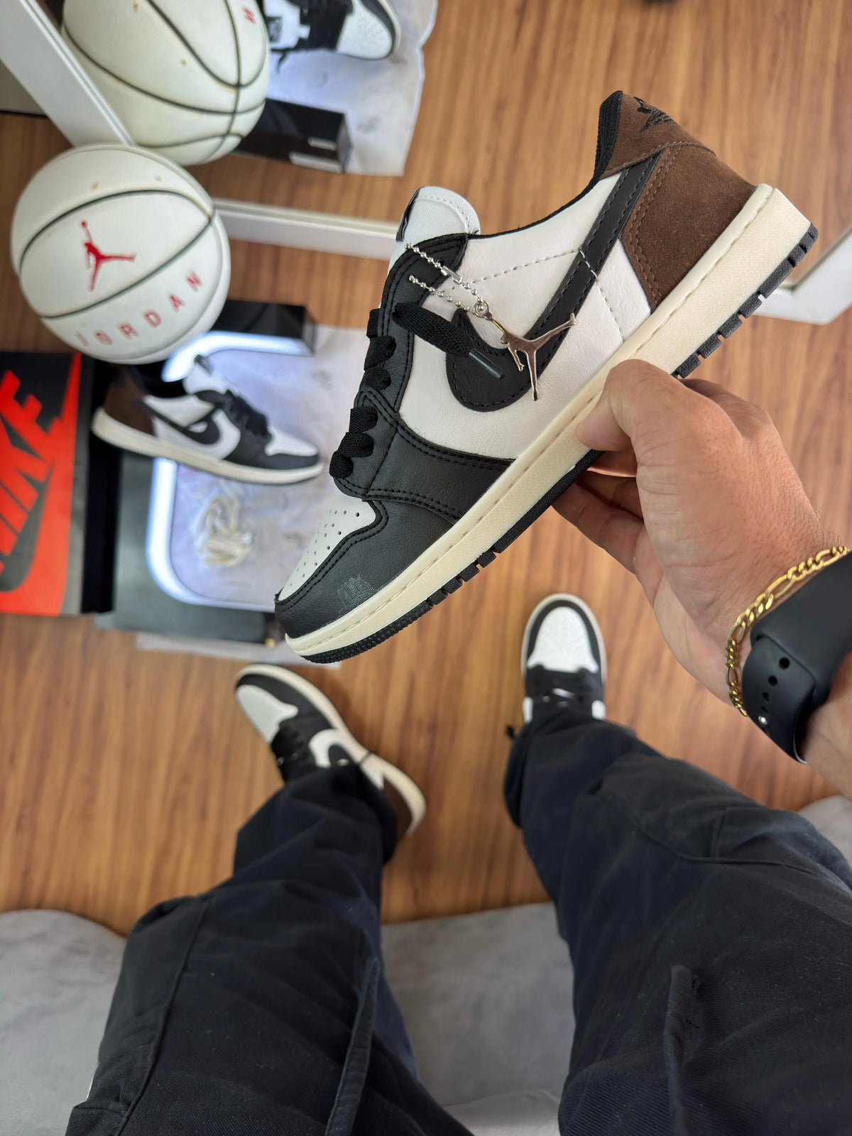 TÊNIS JORDAN TREVIS MOCHA